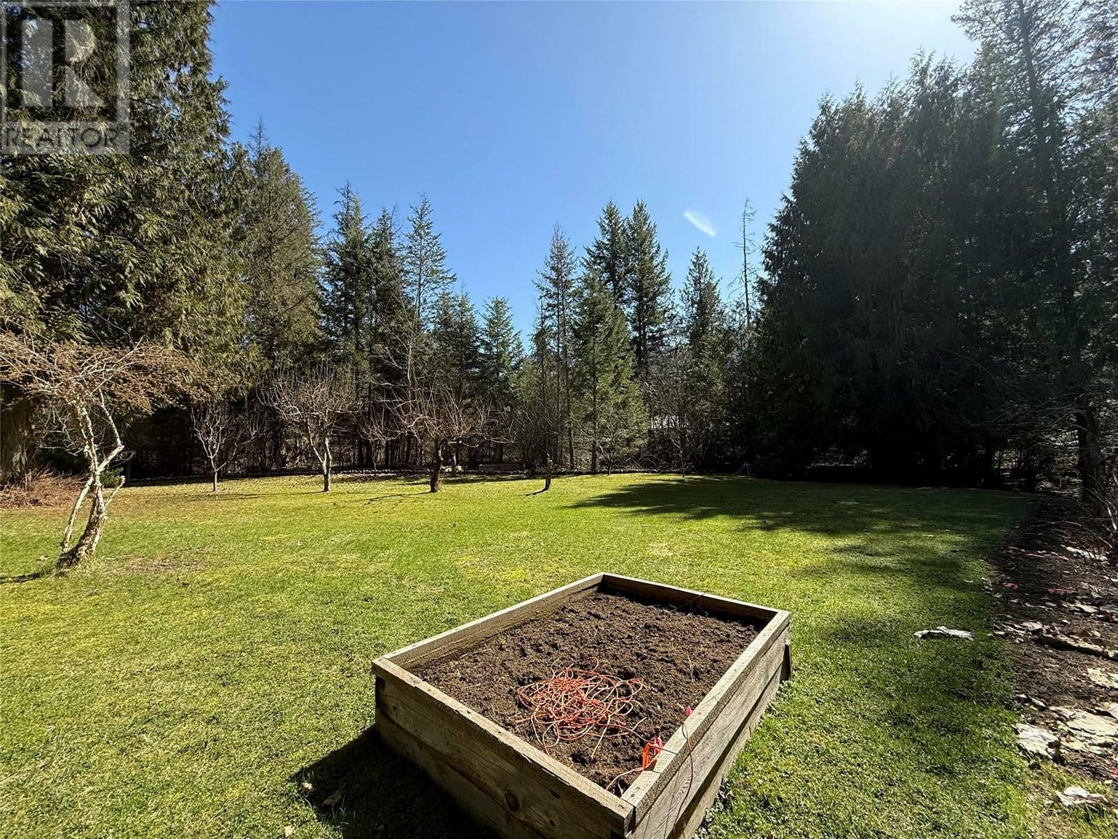WINLAW, British Columbia, V0G 2J0, CA, 4 Bedrooms Bedrooms, ,1 BathroomBathrooms,Residential,For Sale,1837554
