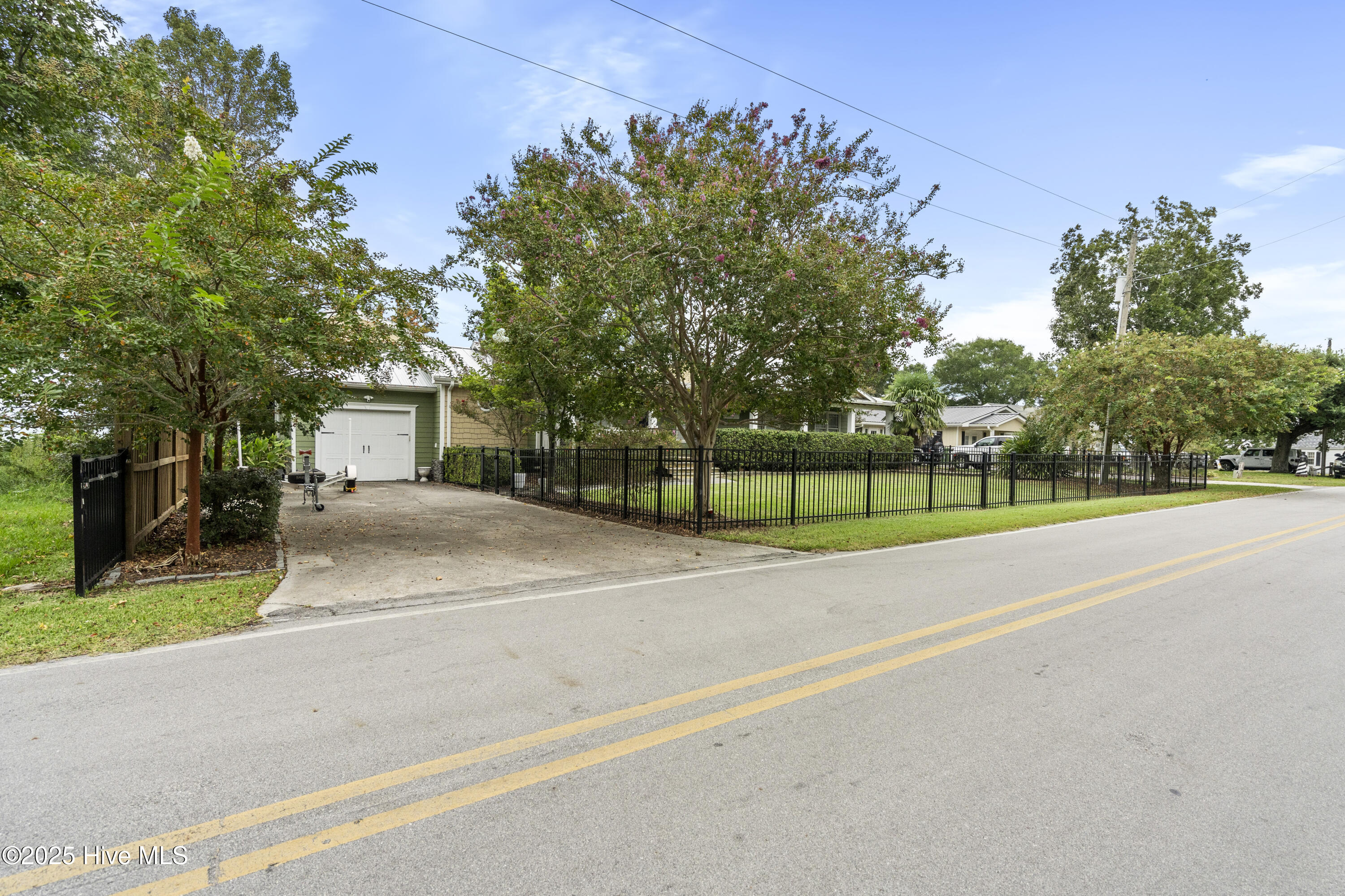 Sneads Ferry, North Carolina, 28460, United States, 4 Bedrooms Bedrooms, ,3 BathroomsBathrooms,Residential,For Sale,1947068