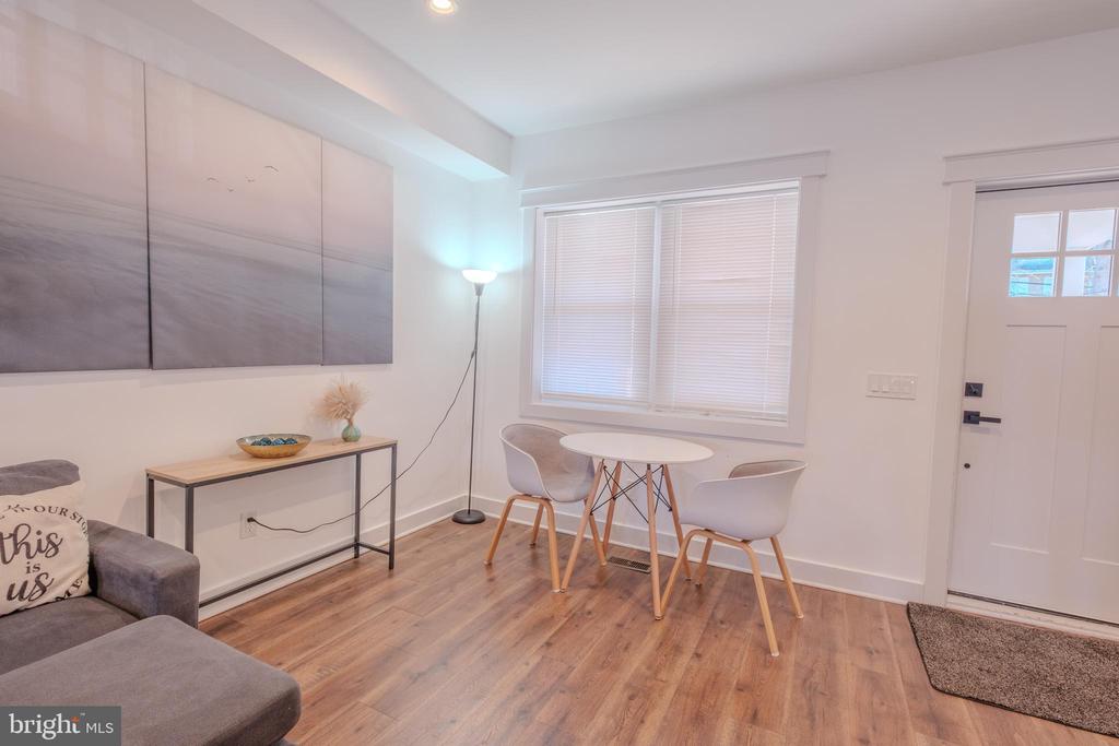 Washington, District of Columbia, 20011, United States, 4 Bedrooms Bedrooms, ,4 BathroomsBathrooms,Residential,For Sale,1895045