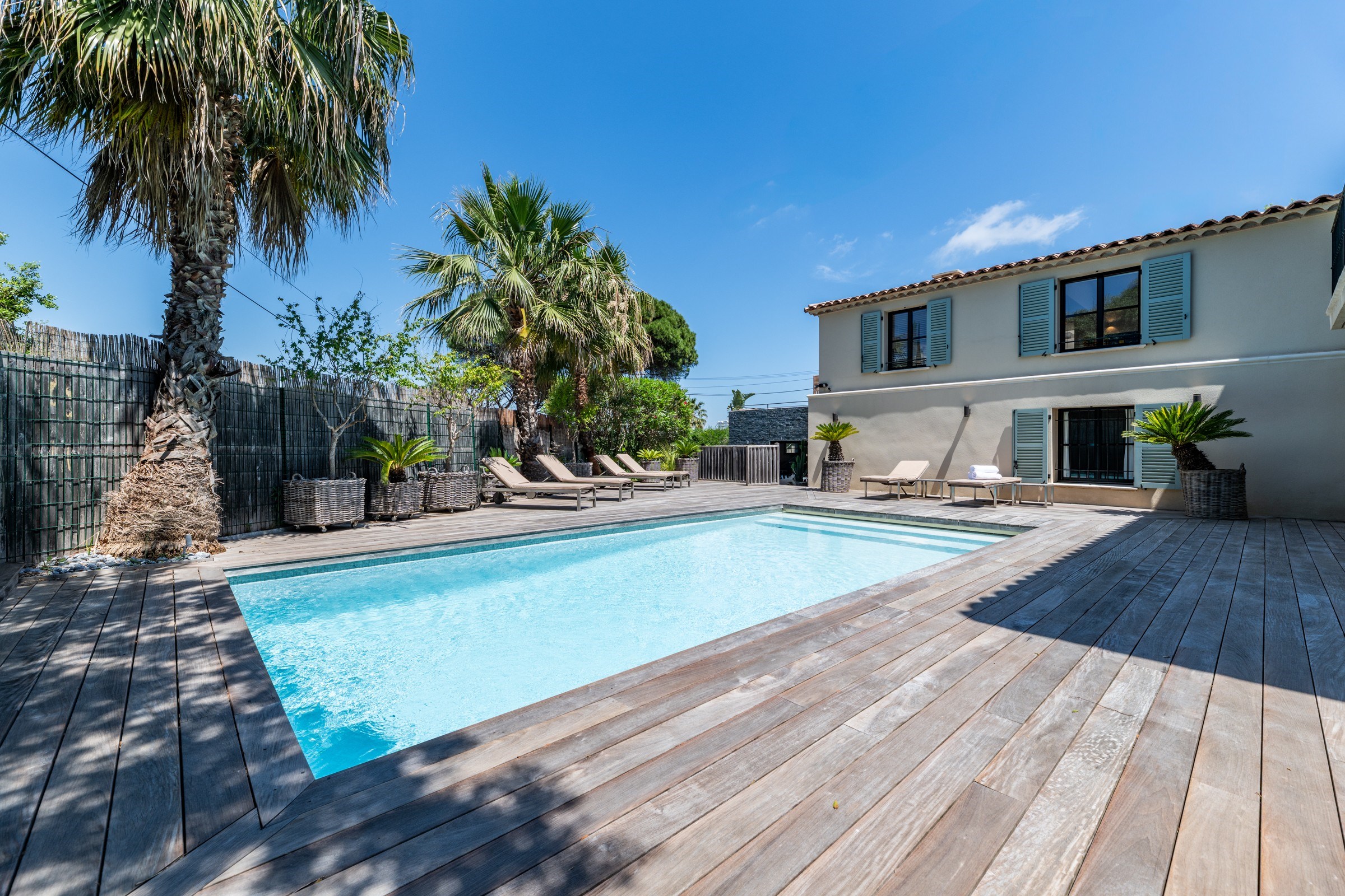  Contemporary villa with sea view for sale in Gassin, at the gateway to Saint-Tr… - 物件實景