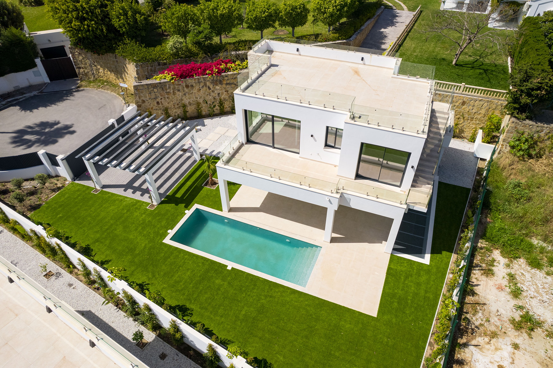  Contemporary Villa with Pool & Solarium in Estepona East - 物件實景