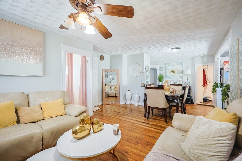 Fall River, Massachusetts, 02720, United States, 6 Bedrooms Bedrooms, ,3 BathroomsBathrooms,Residential,For Sale,2045216