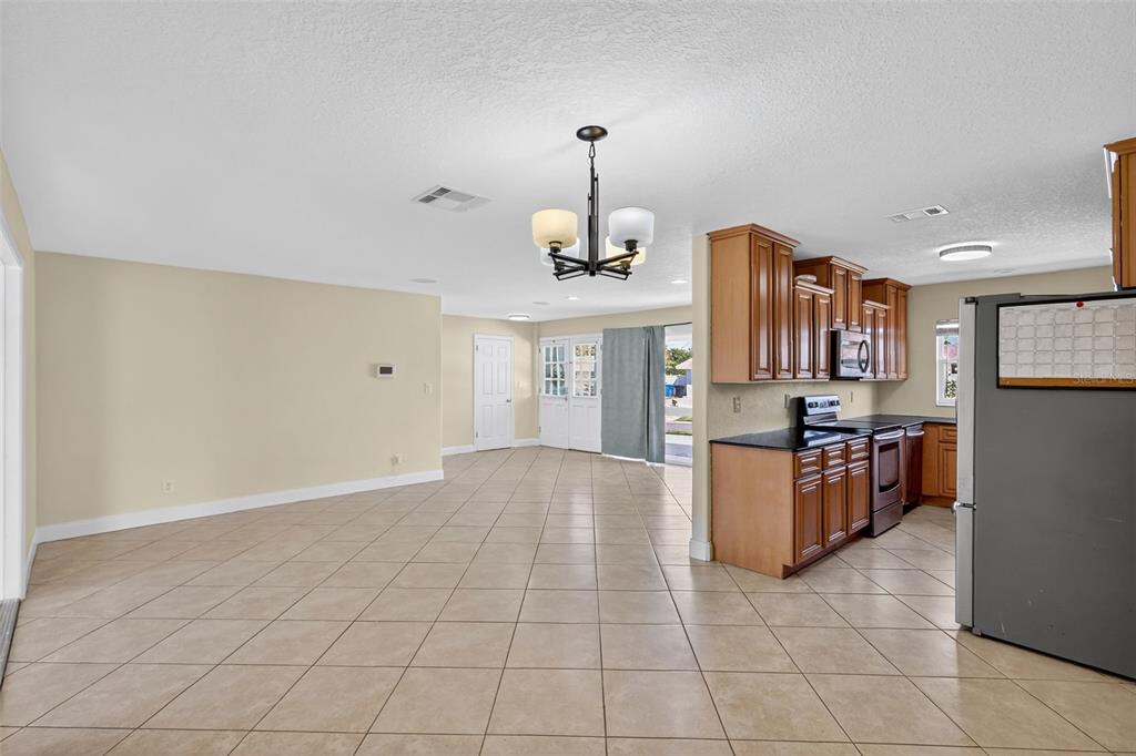 St Petersburg, Florida, 33711, United States, 3 Bedrooms Bedrooms, ,2 BathroomsBathrooms,Residential,For Sale,1989054