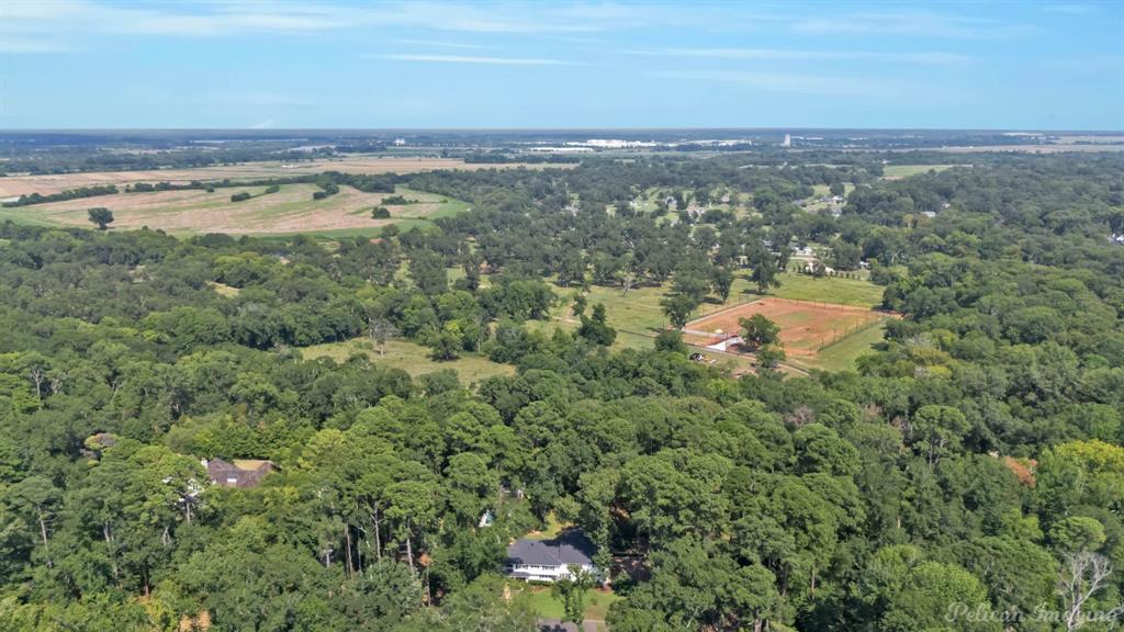 Shreveport, Louisiana, 71106, United States, 5 Bedrooms Bedrooms, ,6 BathroomsBathrooms,Residential,For Sale,1942292