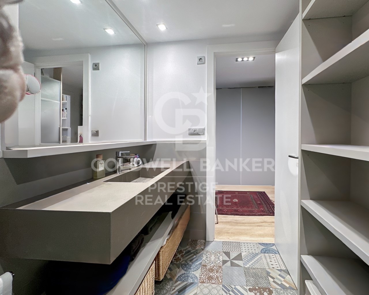 Barcelona, Catalonia, ES, 4 Bedrooms Bedrooms, ,3 BathroomsBathrooms,Residential,For Sale,1526005