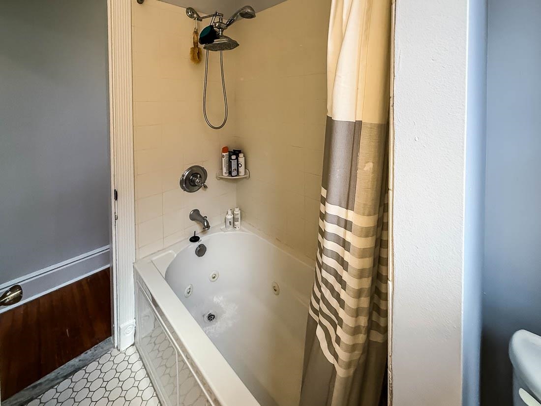 Jersey City, New Jersey, 07304, United States, 4 Bedrooms Bedrooms, ,2 BathroomsBathrooms,Residential,For Sale,1989150