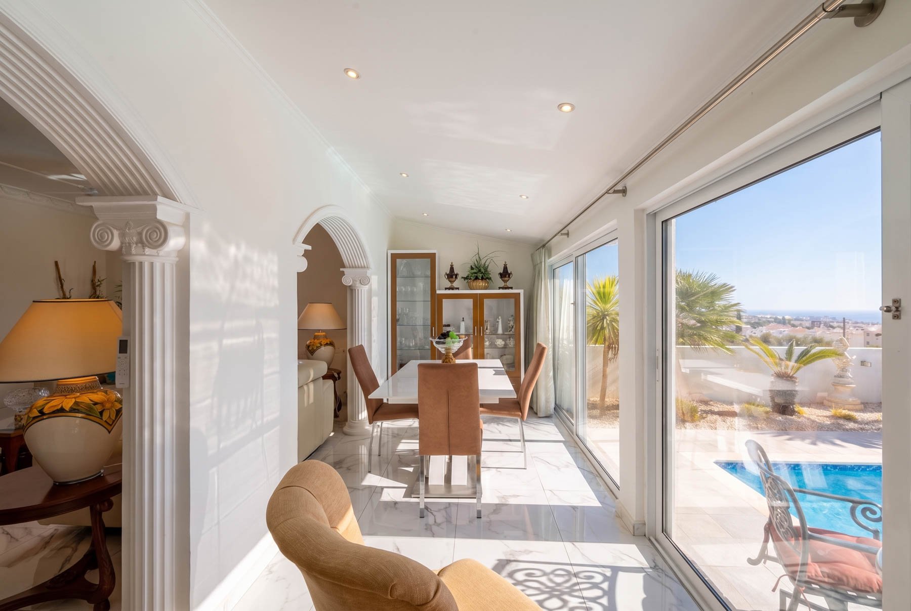  Contemporary 3+1 Bedroom Bungalow with Sea Views in Pegeia, Pafos - 物件實景