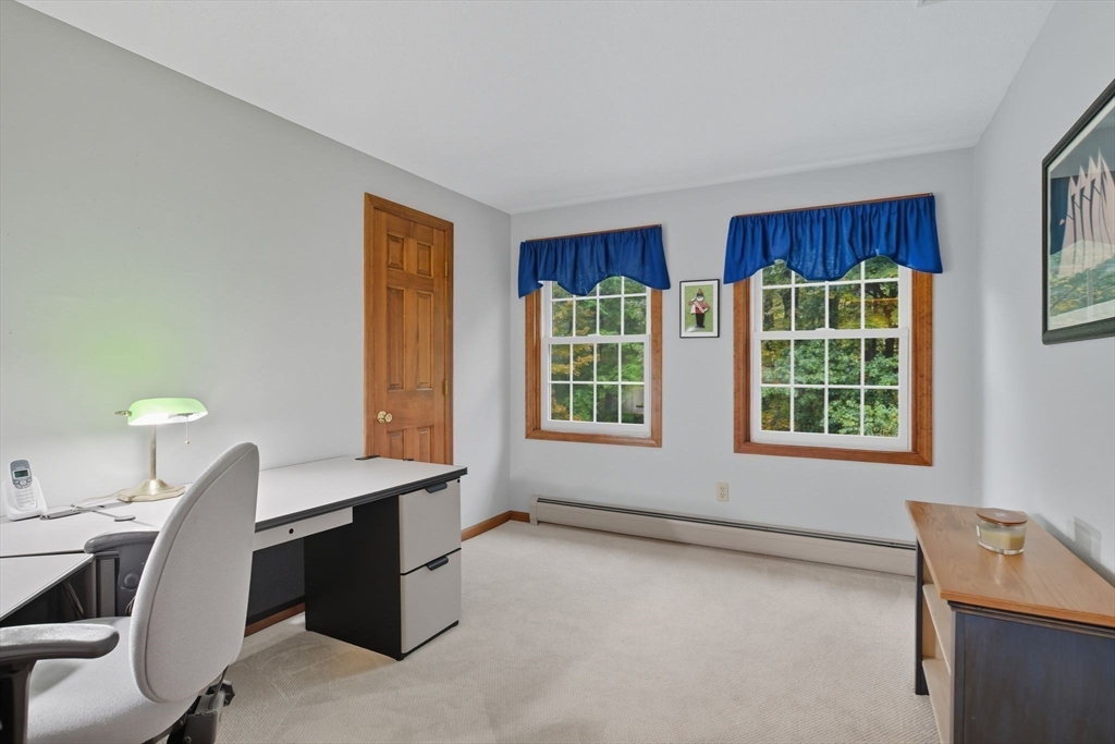 Westfield, Massachusetts, 01085, United States, 3 Bedrooms Bedrooms, ,3 BathroomsBathrooms,Residential,For Sale,1966188