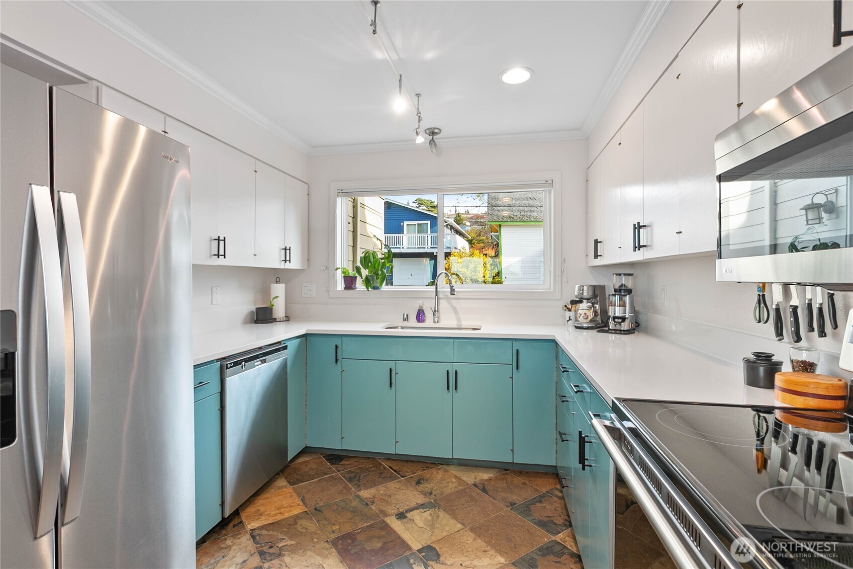 Bellingham, Washington, 98225, United States, 2 Bedrooms Bedrooms, ,1 BathroomBathrooms,Residential,For Sale,1996798