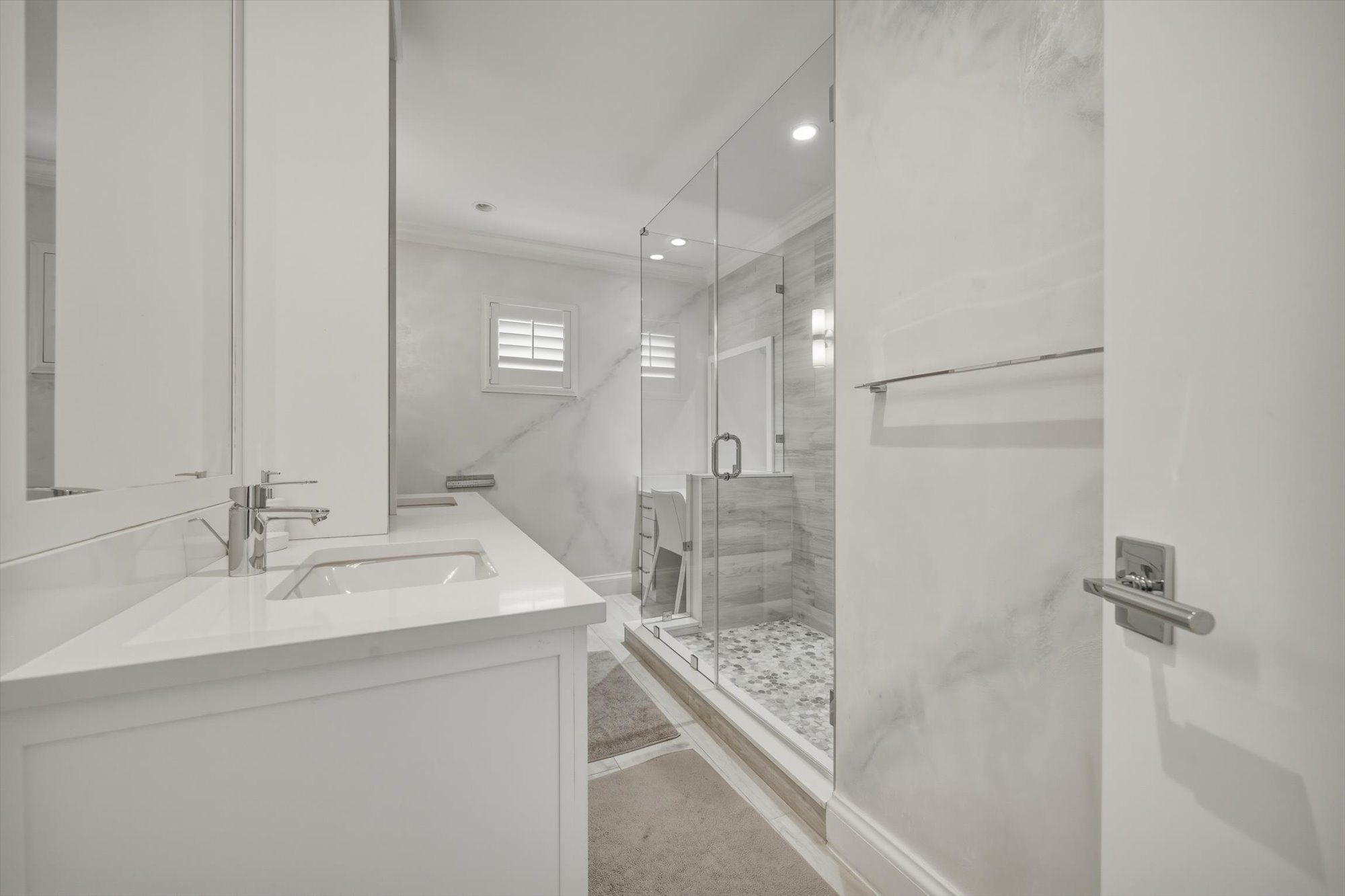  Unit 6D, Caves Point Condominiums - 物件實景