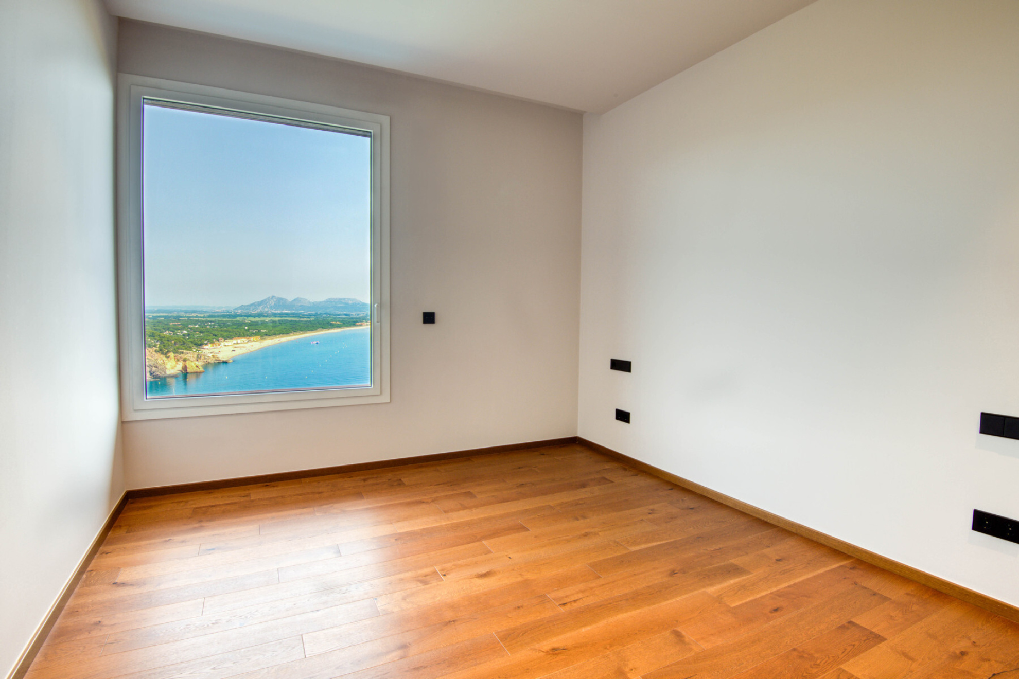  House with swimming pool and sea views in private urbanization in Sa Riera. - 物件實景