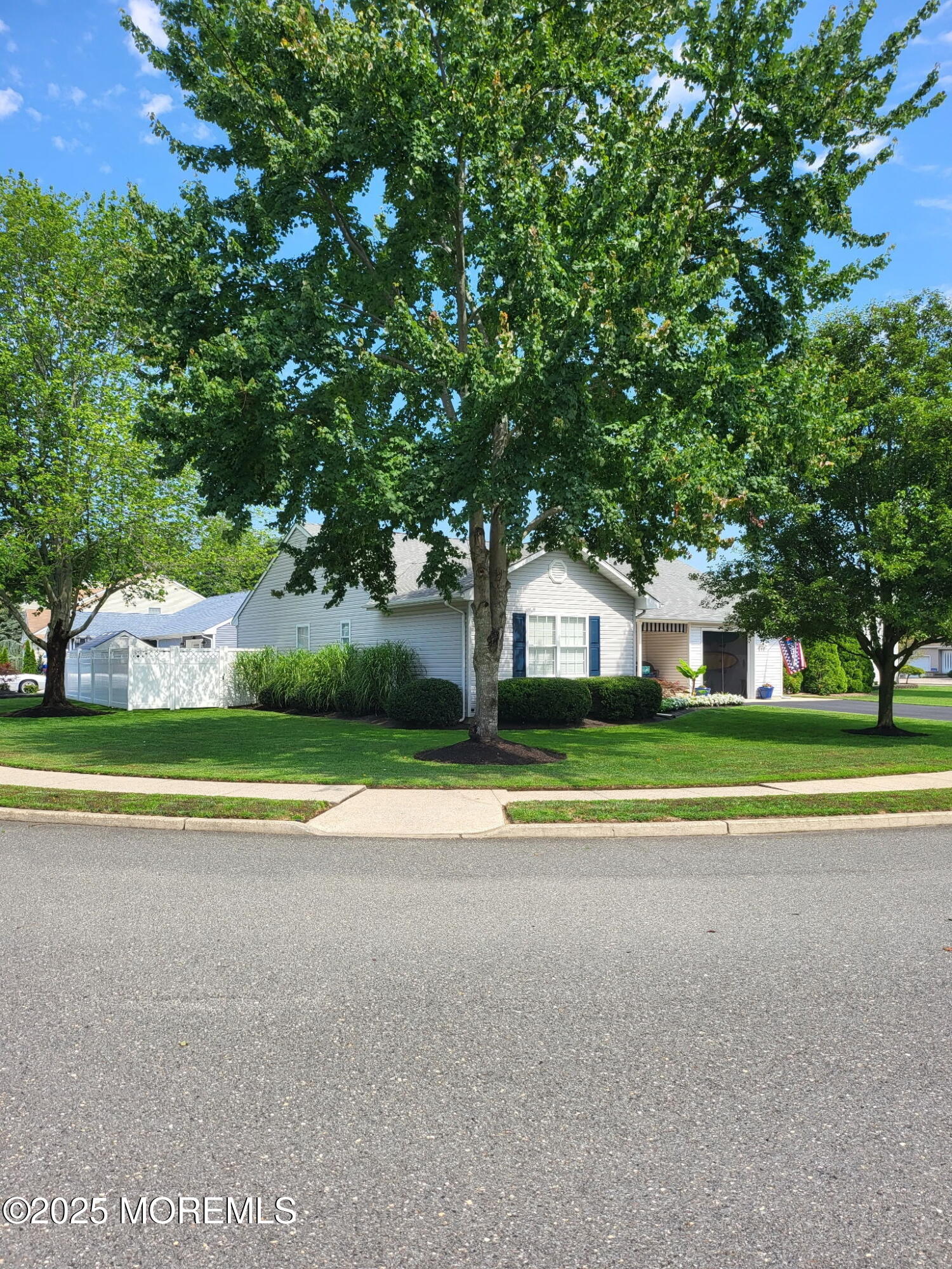 Brick, New Jersey, 08723, United States, 3 Bedrooms Bedrooms, ,2 BathroomsBathrooms,Residential,For Sale,1979399
