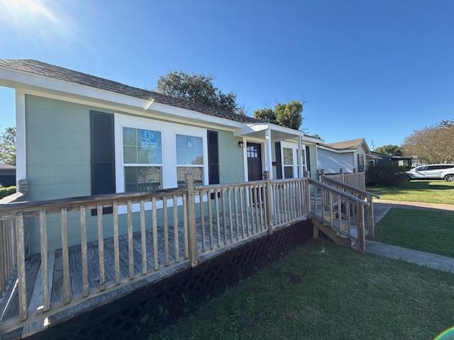 South Dr, Groves, TX 77619 #1