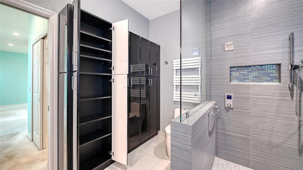 Sarasota, Florida, 34243, United States, 3 Bedrooms Bedrooms, ,2 BathroomsBathrooms,Residential,For Sale,1998856