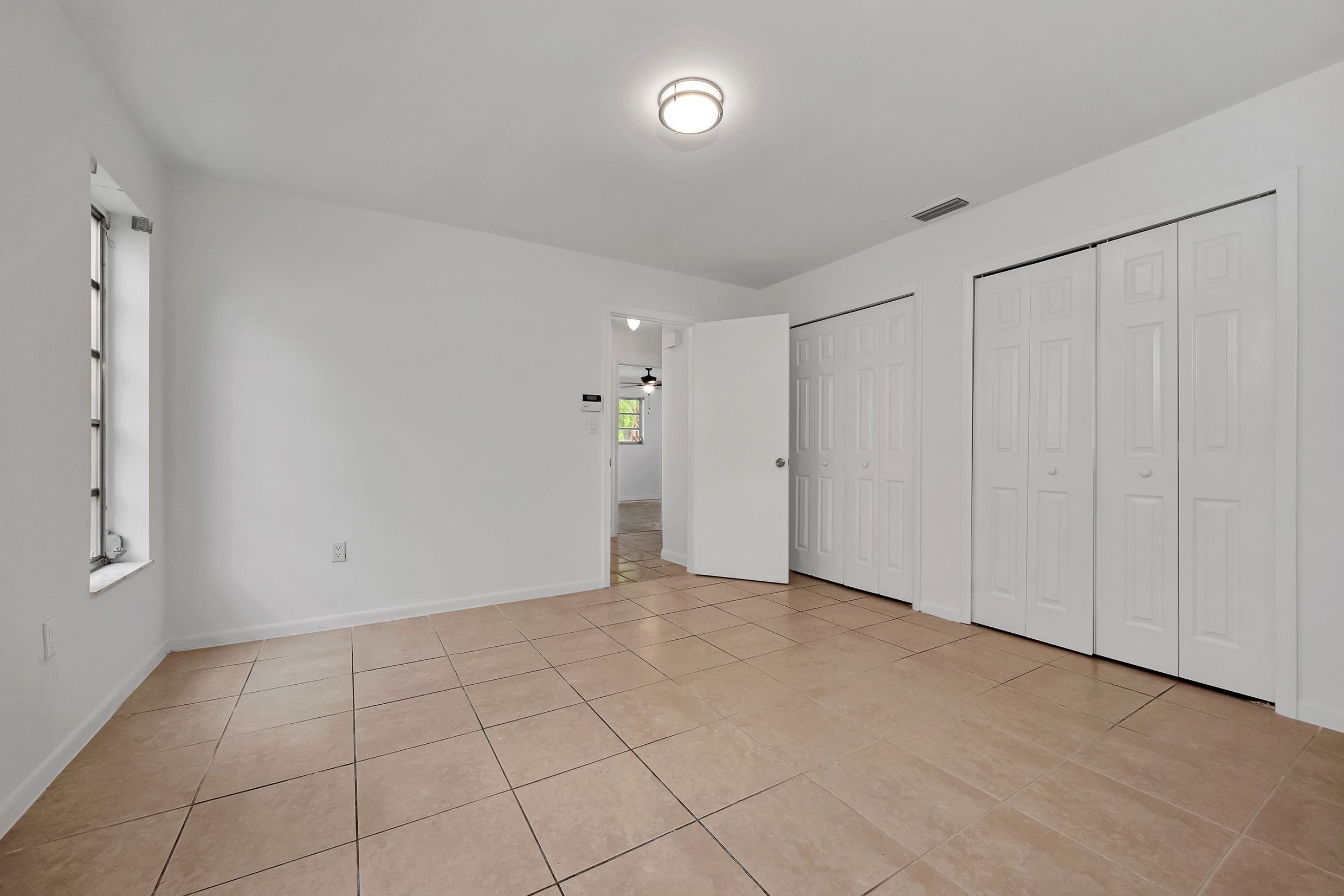  23 NW 109th Ave, Miami, FL, 33172 - 物件實景