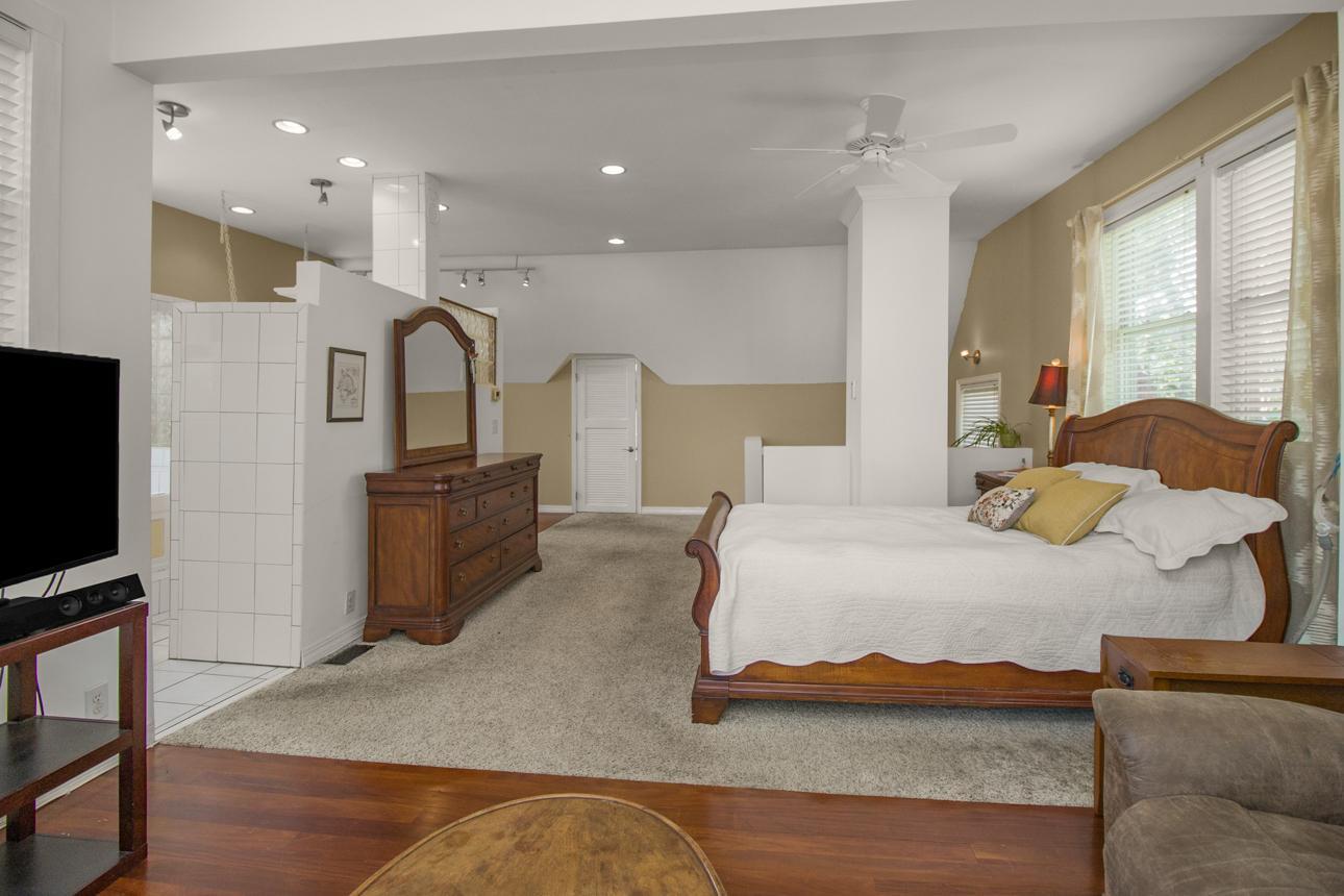 Saint Paul, Minnesota, 55104, United States, 5 Bedrooms Bedrooms, ,3 BathroomsBathrooms,Residential,For Sale,1947967