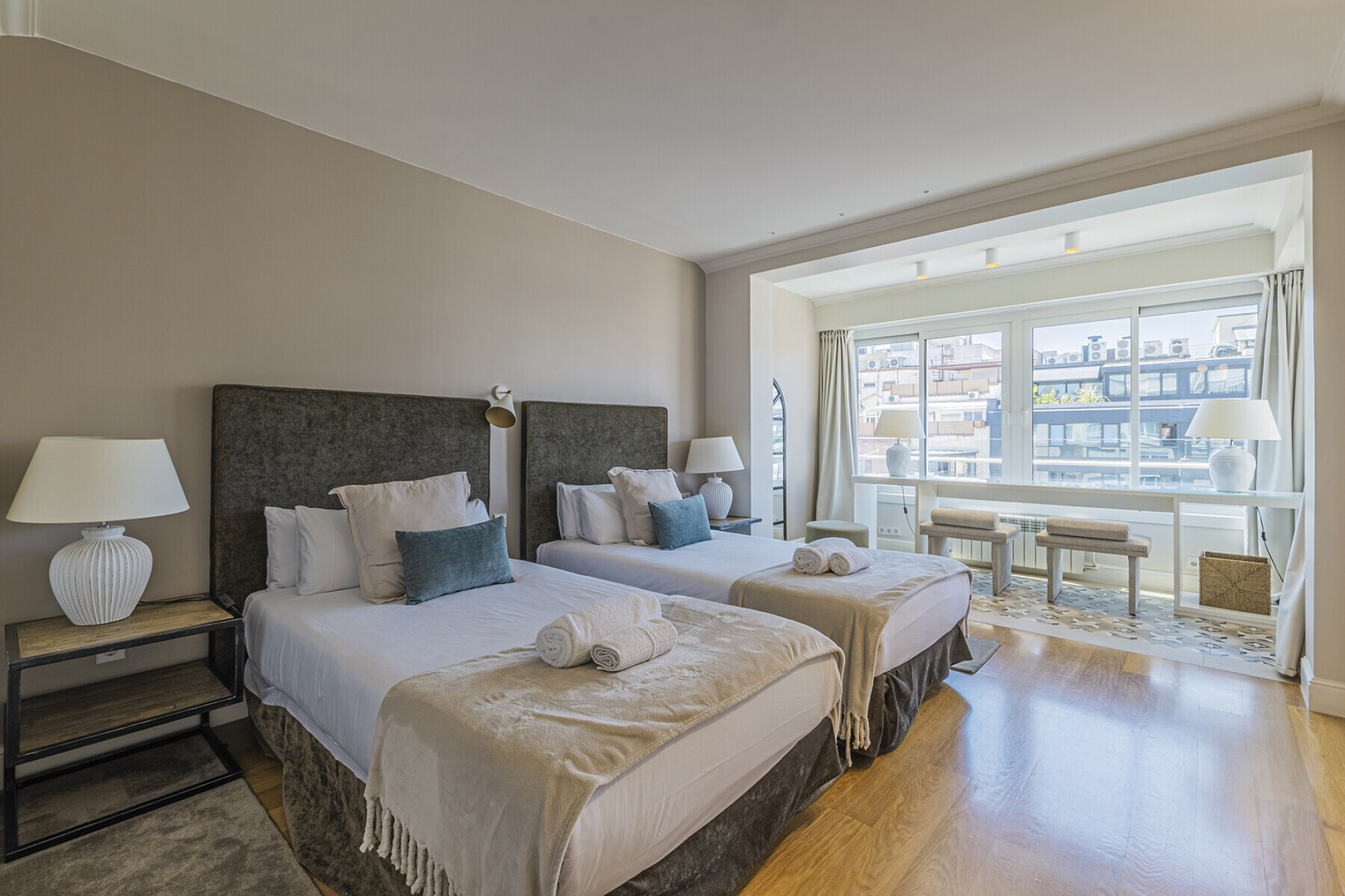  Impressive Duplex Penthouse with 80m2 terraces in the center of Galvany - 物件實景