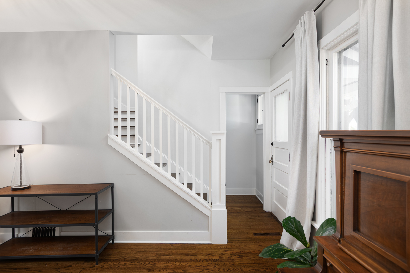 Naperville, Illinois, 60540, United States, 4 Bedrooms Bedrooms, ,3 BathroomsBathrooms,Residential,For Sale,1989489