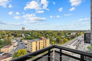 Ottawa, Ontario, K2A 1R8, CA, 2 Bedrooms Bedrooms, ,2 BathroomsBathrooms,Residential,For Sale,1989135