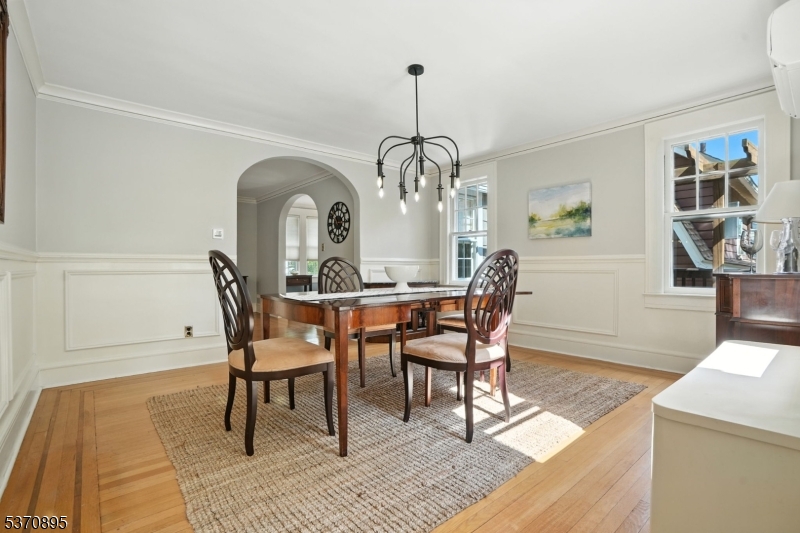 Maplewood Twp., New Jersey, 07040, United States, 4 Bedrooms Bedrooms, ,3 BathroomsBathrooms,Residential,For Sale,1940920
