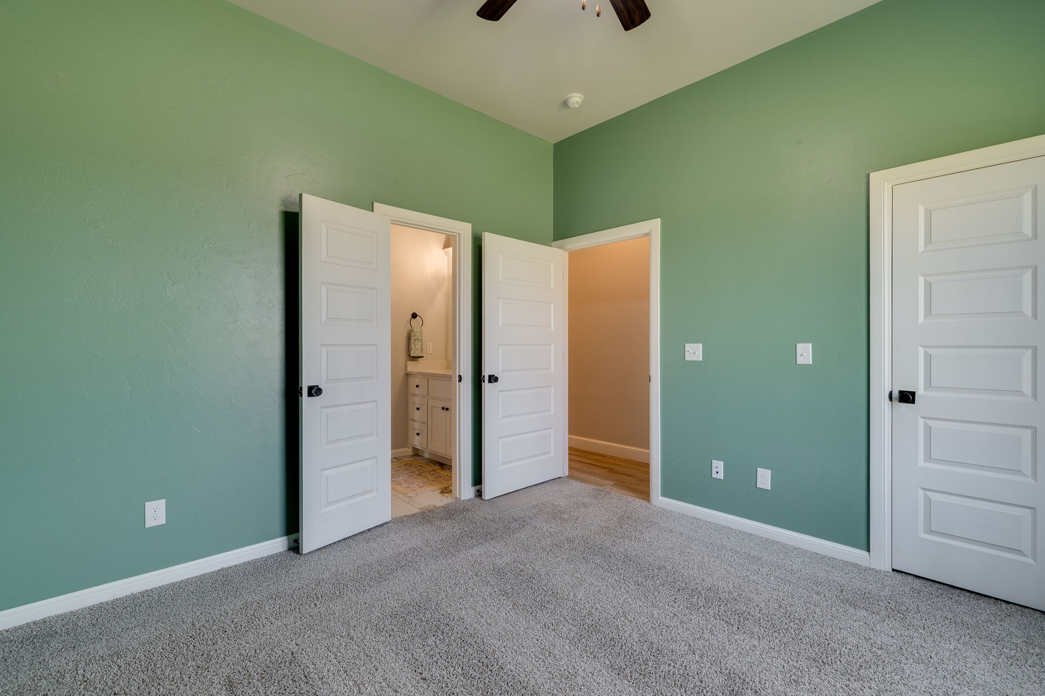  3904 Wedgewood Creek Drive, Oklahoma City, OK 73179 - 物件實景