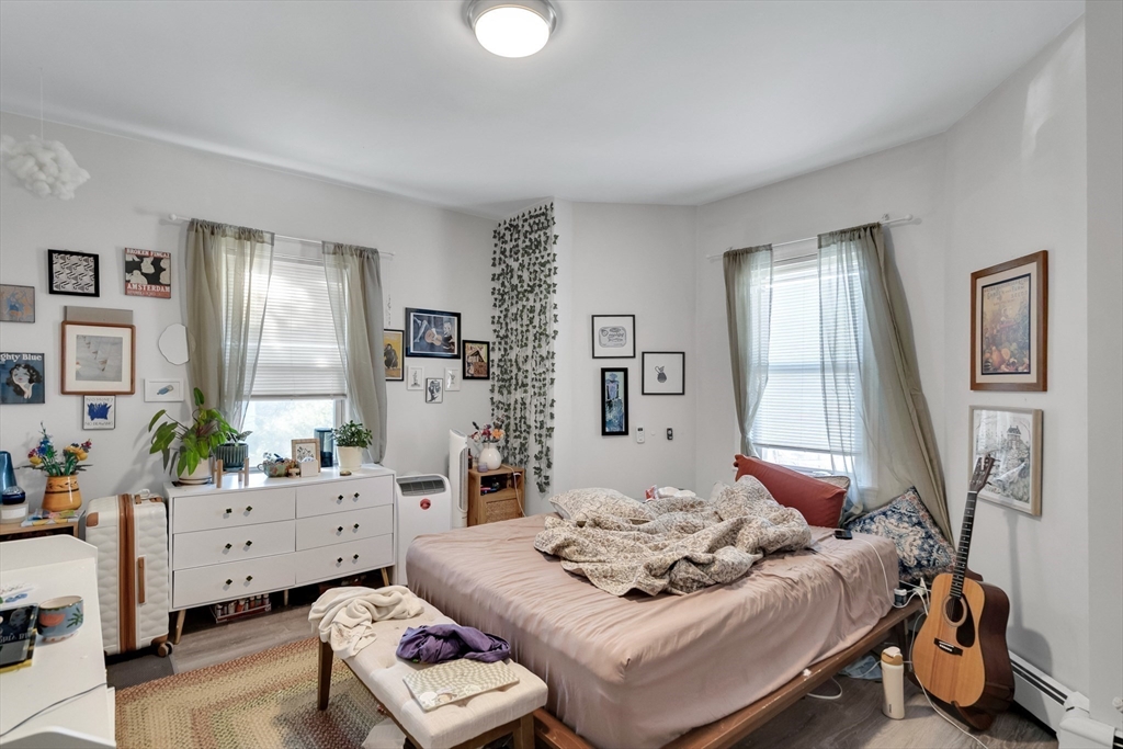 Boston, Massachusetts, 02135, United States, 9 Bedrooms Bedrooms, ,3 BathroomsBathrooms,Residential,For Sale,1896831