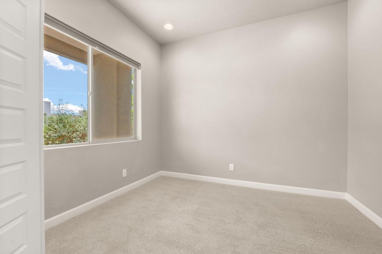 Rio Rancho, New Mexico, 87124, United States, 4 Bedrooms Bedrooms, ,3 BathroomsBathrooms,Residential,For Sale,1924973