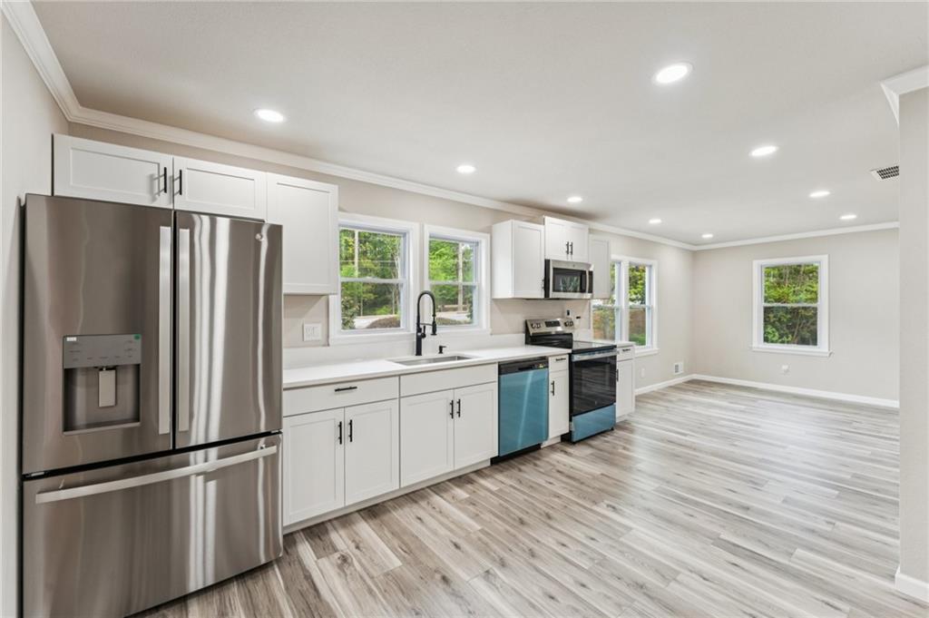 Atlanta, Georgia, 30338, United States, 3 Bedrooms Bedrooms, ,2 BathroomsBathrooms,Residential,For Sale,2037309