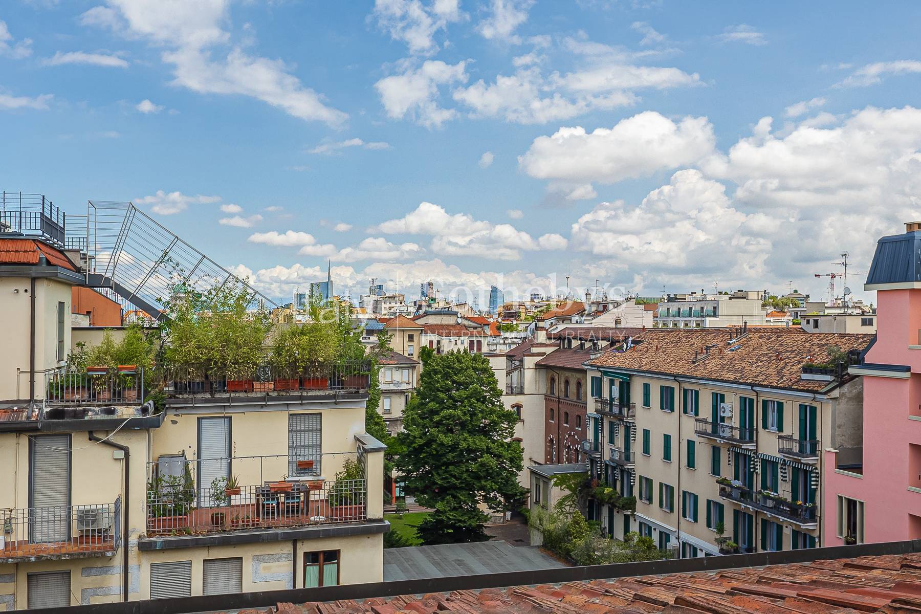  Charming Penthouse and Top-Floor Apartment in the Sant’Ambrogio Area - 物件實景