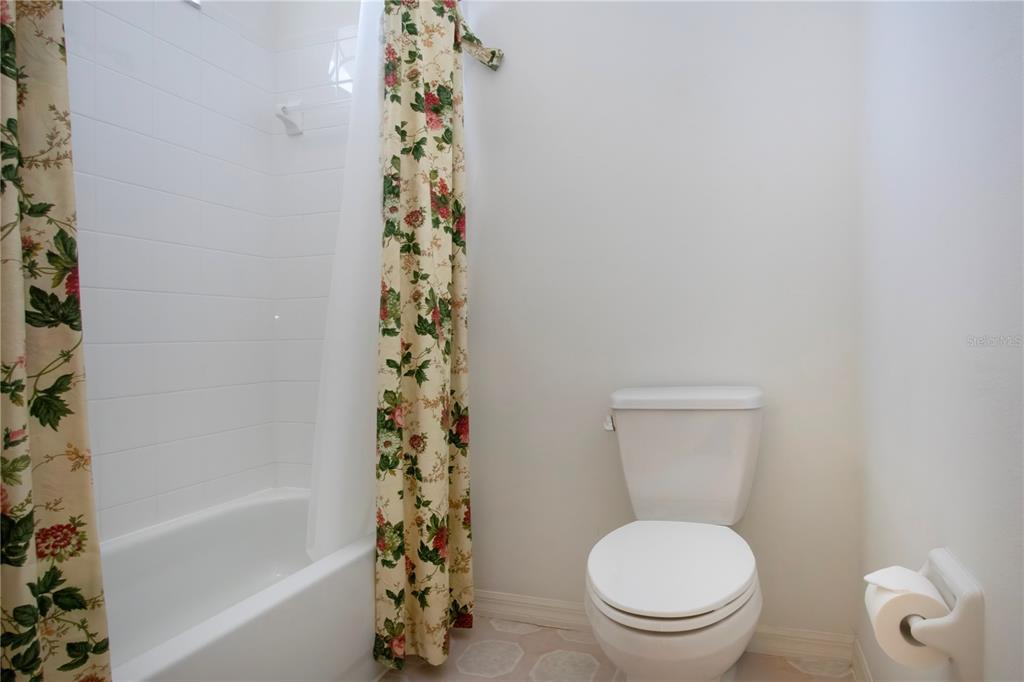 Ellenton, Florida, 34222, United States, 4 Bedrooms Bedrooms, ,3 BathroomsBathrooms,Residential,For Sale,1988008