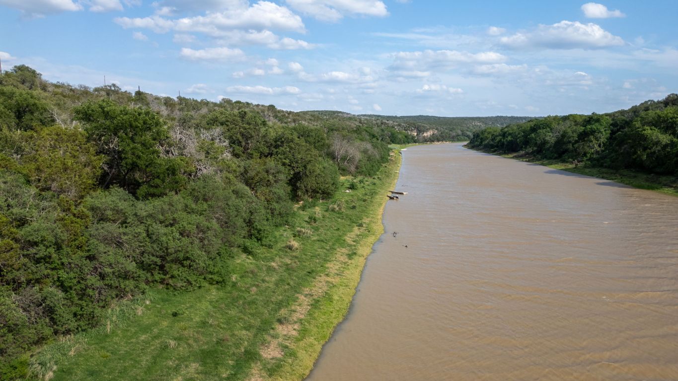 Lampasas, Texas, 76550, United States, ,Residential,For Sale,1907758