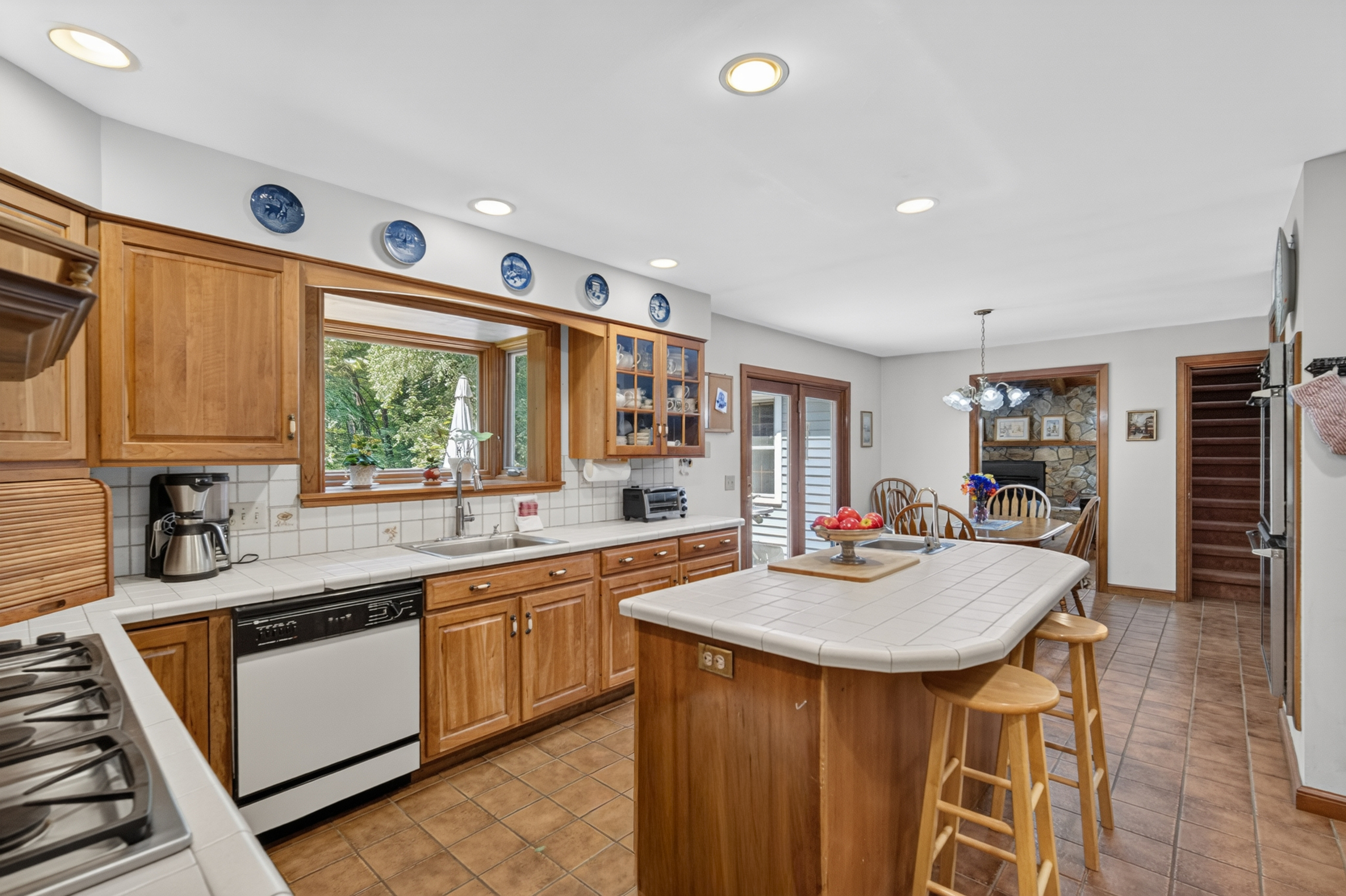  60 Hillcrest Lane, Saratoga Springs, NY 12866 - 物件實景