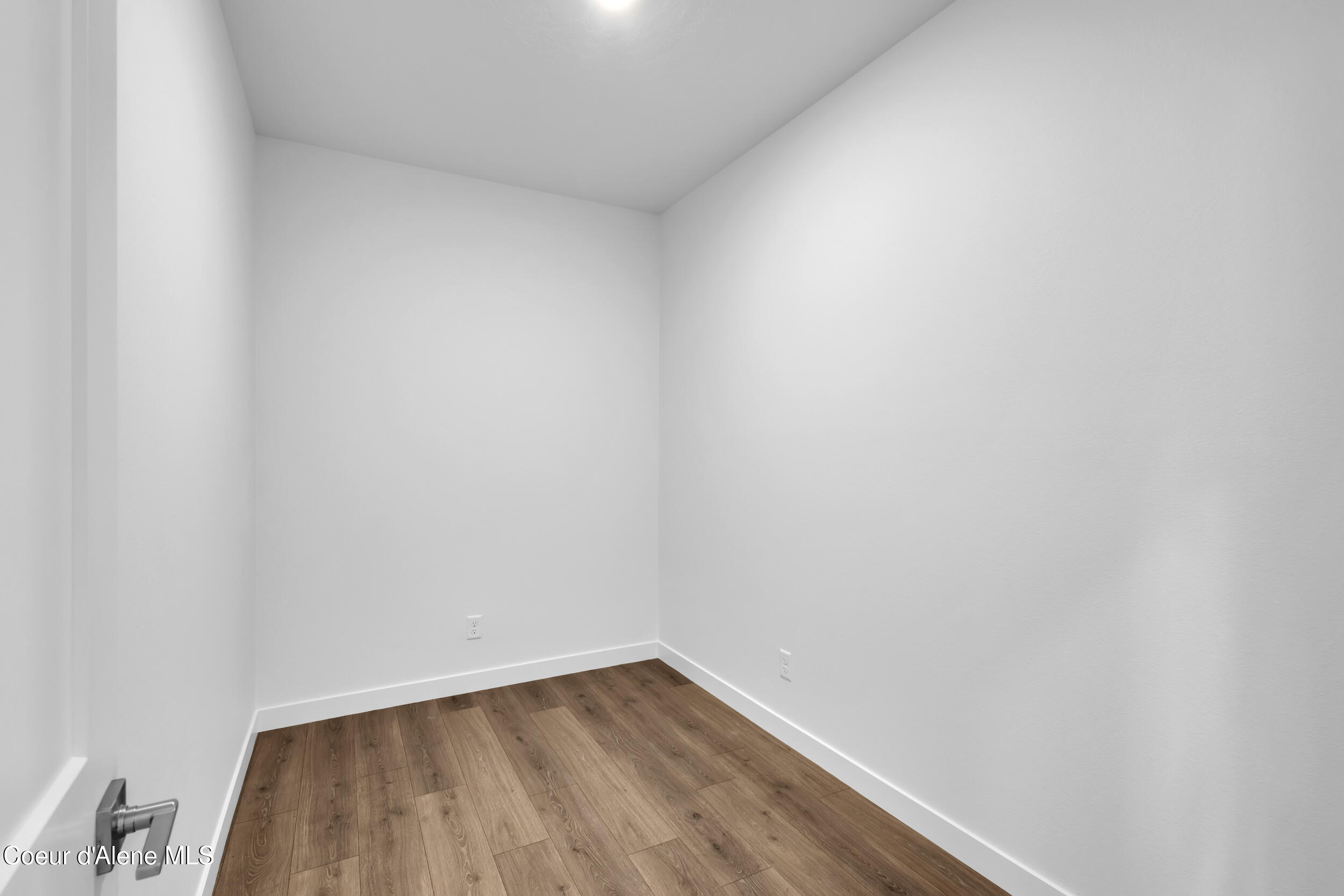 Coeur d'Alene, Idaho, 83815, United States, 3 Bedrooms Bedrooms, ,2 BathroomsBathrooms,Residential,For Sale,1999296