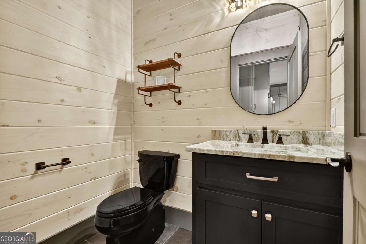 Mineral Bluff, Georgia, 30559, United States, 6 Bedrooms Bedrooms, ,3 BathroomsBathrooms,Residential,For Sale,1989738