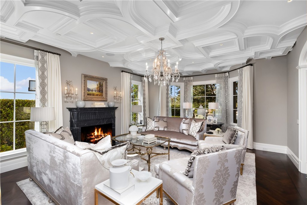 Glendora, California, 91741, United States, 6 Bedrooms Bedrooms, ,6 BathroomsBathrooms,Residential,For Sale,1987955