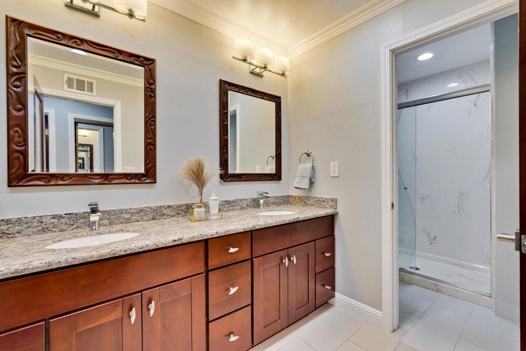 Union City, California, 94587, United States, 4 Bedrooms Bedrooms, ,3 BathroomsBathrooms,Residential,For Sale,1978572