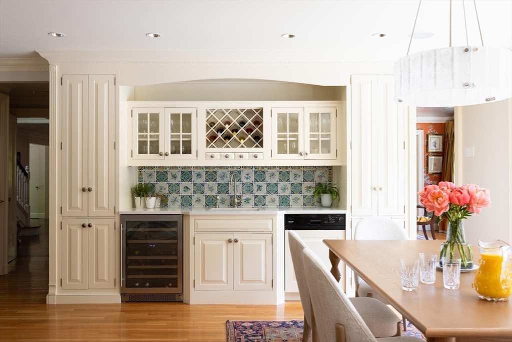 Brookline, Massachusetts, 02445, United States, 6 Bedrooms Bedrooms, ,8 BathroomsBathrooms,Residential,For Sale,1839971