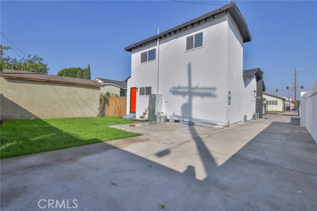Los Angeles, California, 90003, United States, 3 Bedrooms Bedrooms, ,1 BathroomBathrooms,Residential,For Sale,2008197