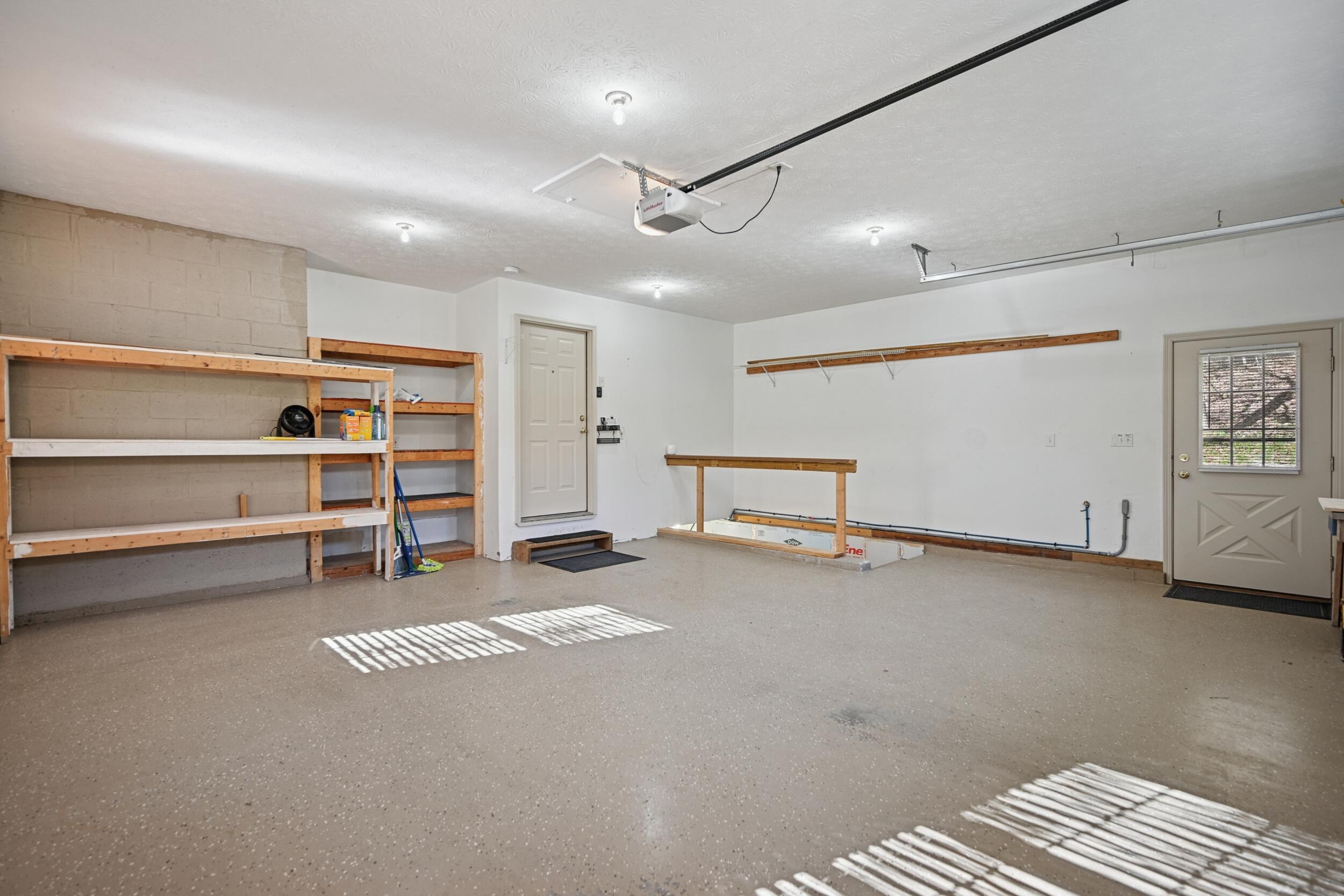 Burlington, Kentucky, 41005, United States, 3 Bedrooms Bedrooms, ,2 BathroomsBathrooms,Residential,For Sale,1989647