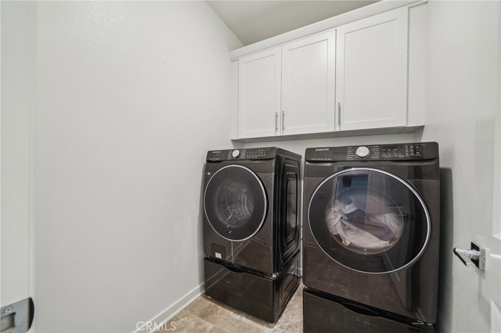 Fontana, California, 92336, United States, 3 Bedrooms Bedrooms, ,3 BathroomsBathrooms,Residential,For Sale,1828389