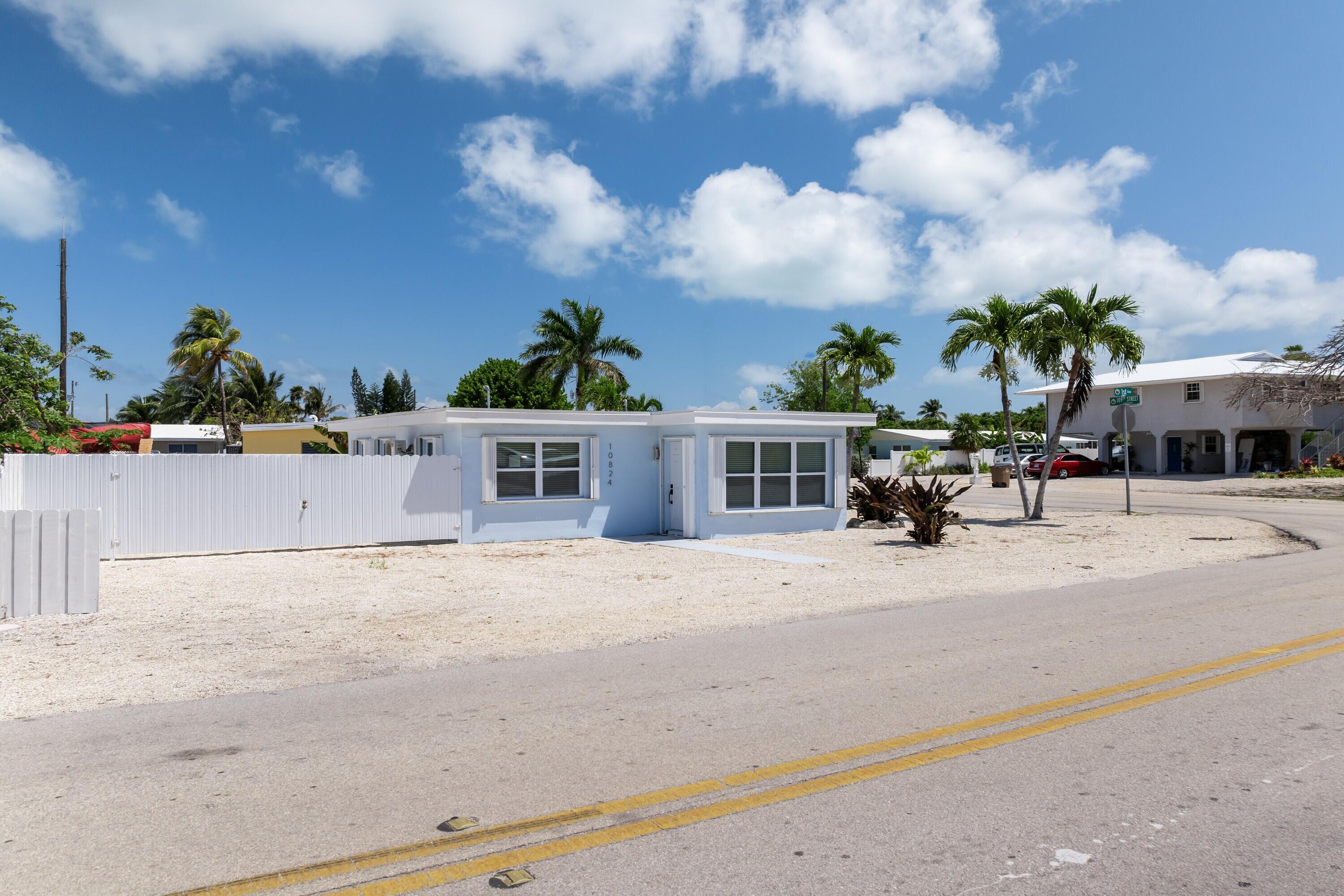 MARATHON, Florida, 33050, United States, 2 Bedrooms Bedrooms, ,2 BathroomsBathrooms,Residential,For Sale,1793484