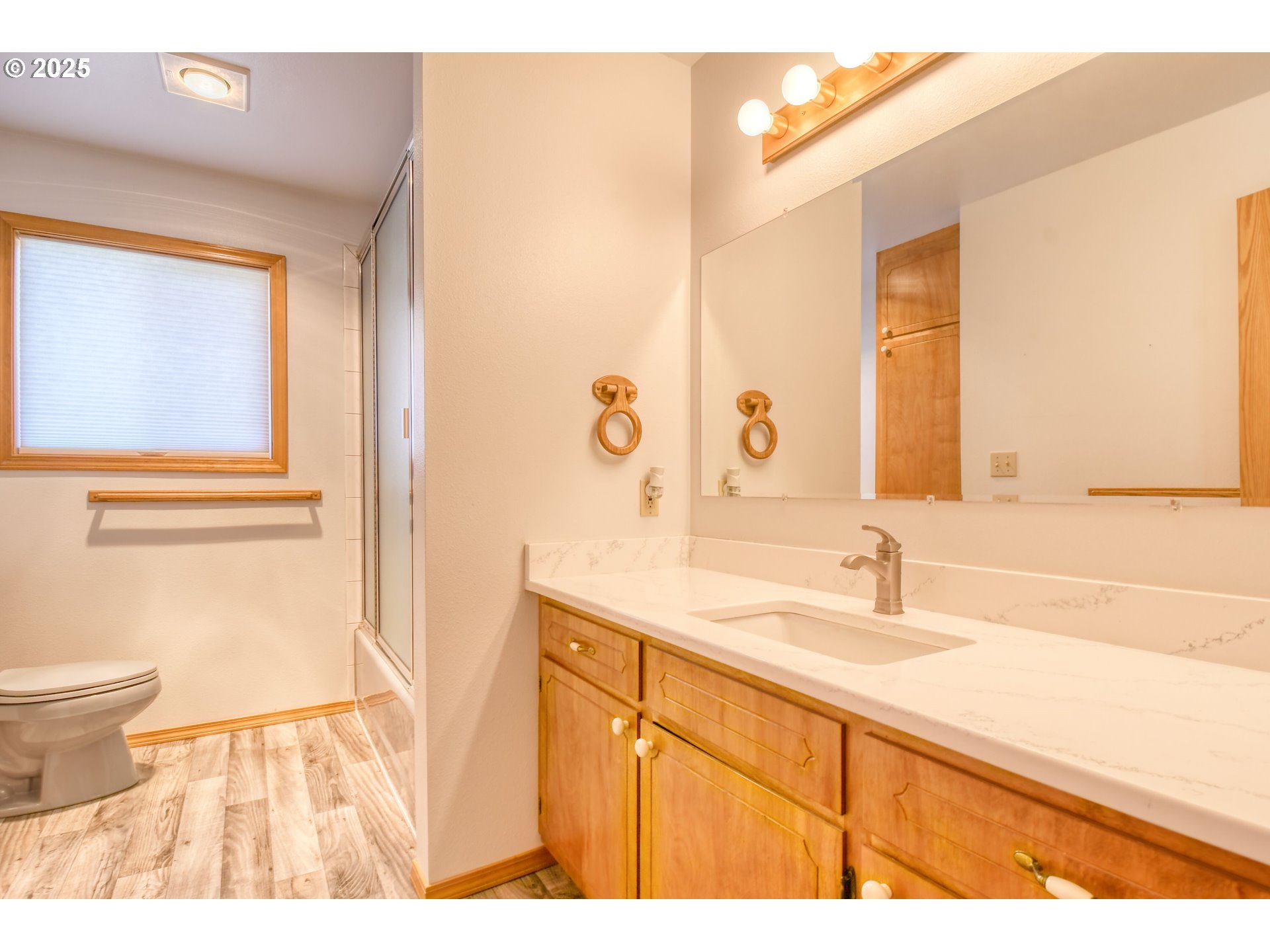 Pendleton, Oregon, 97801, United States, 3 Bedrooms Bedrooms, ,3 BathroomsBathrooms,Residential,For Sale,1891177