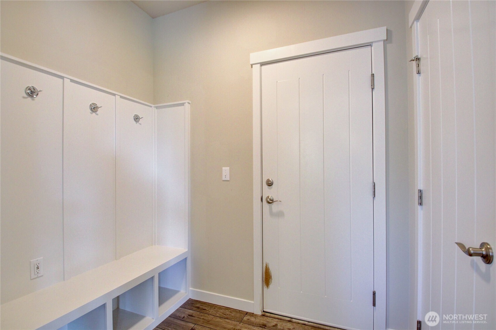 Burlington, Washington, 98233, United States, 3 Bedrooms Bedrooms, ,3 BathroomsBathrooms,Residential,For Sale,1922030