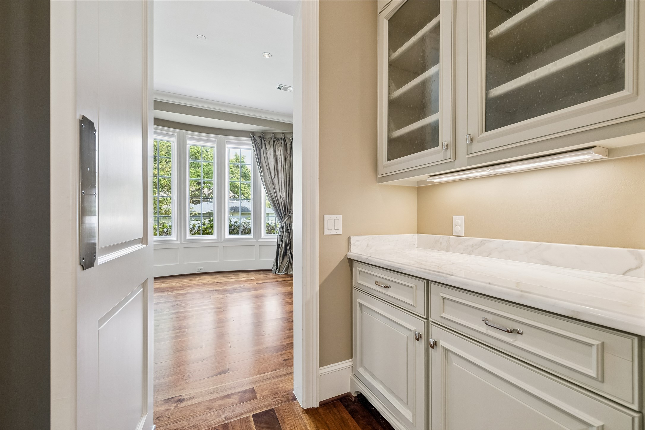  4005 Piping Rock Lane - 物件實景
