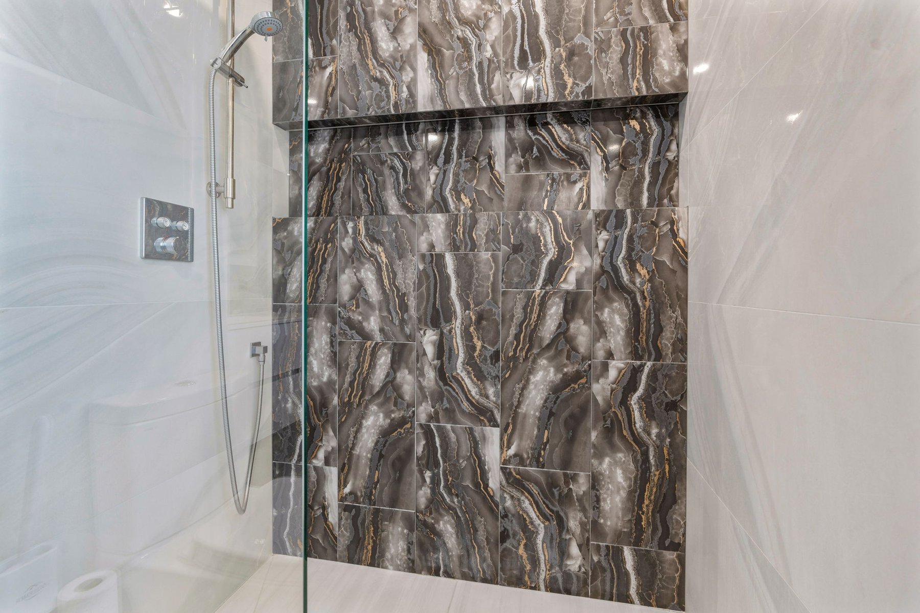  Expect the Unexpected - 物件實景