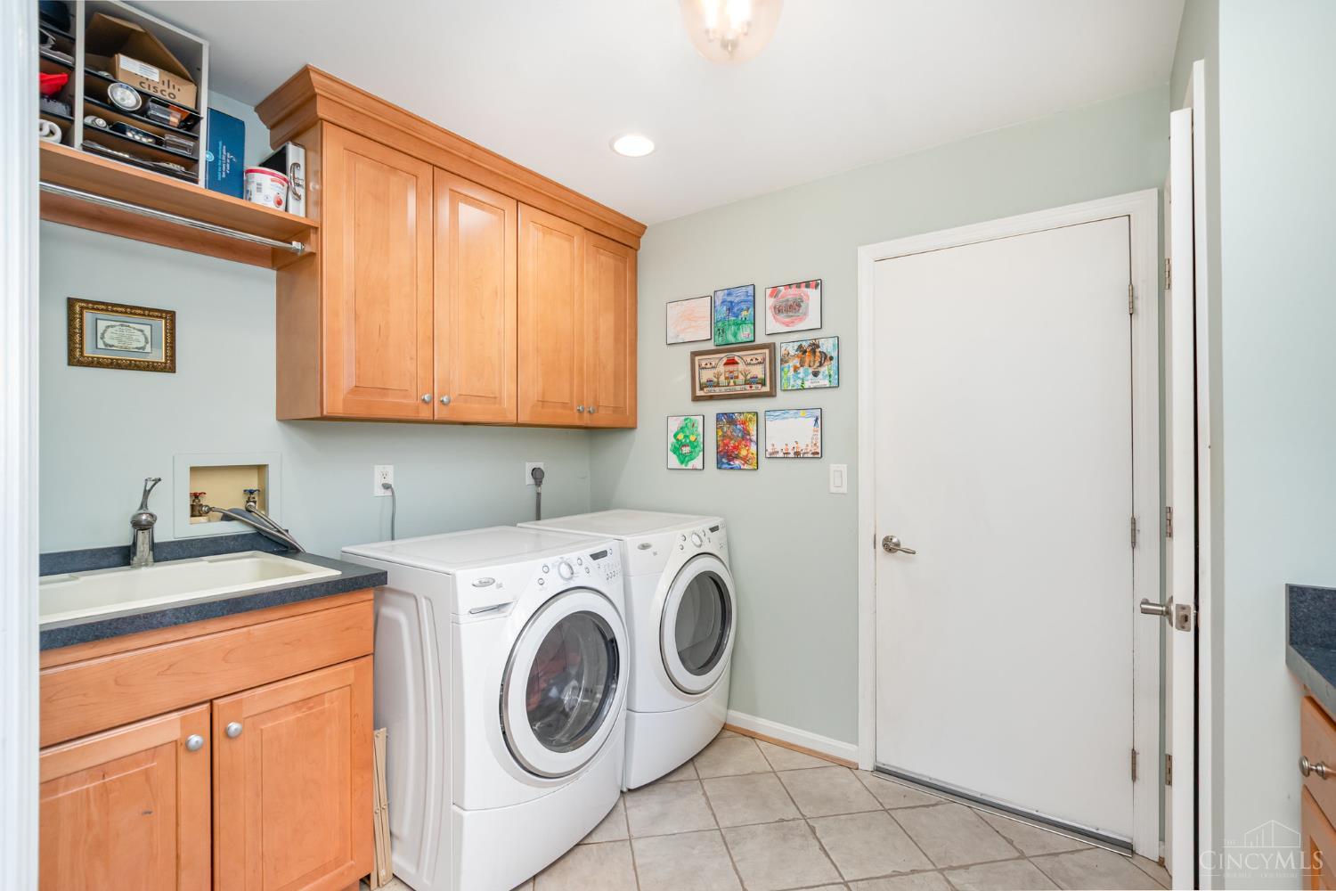 Blue Ash, Ohio, 45241, United States, 3 Bedrooms Bedrooms, ,3 BathroomsBathrooms,Residential,For Sale,2003391