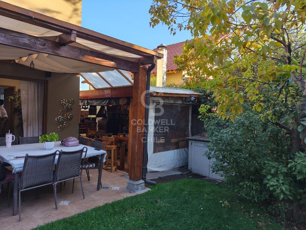 La Reina, Chile, 3 Bedrooms Bedrooms, ,3 BathroomsBathrooms,Residential,For Sale,1827859