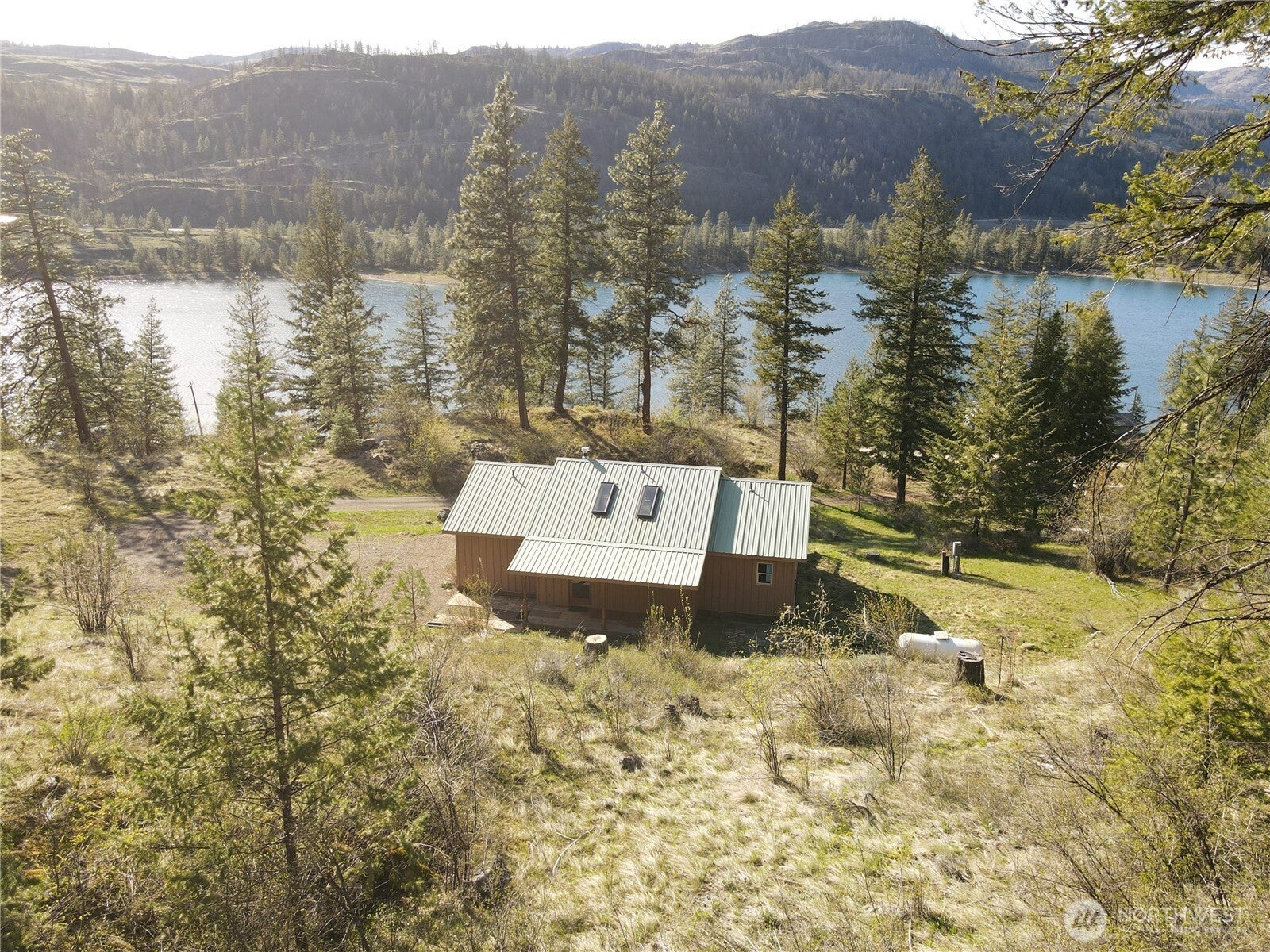 Oroville, Washington, 98844, United States, 2 Bedrooms Bedrooms, ,Residential,For Sale,2001782