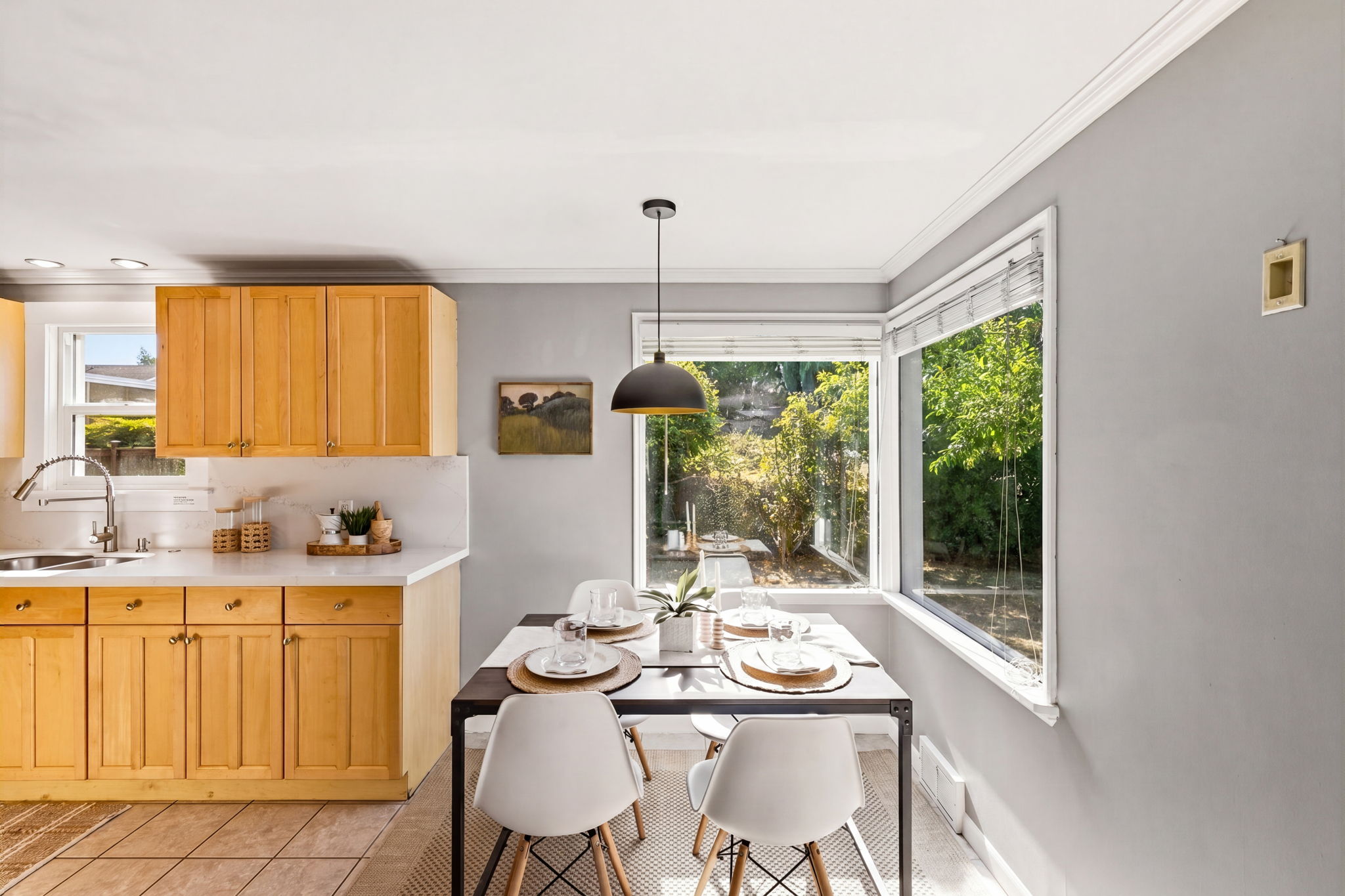  8257 Interlake Ave N, Seattle, WA 98103 - 物件實景