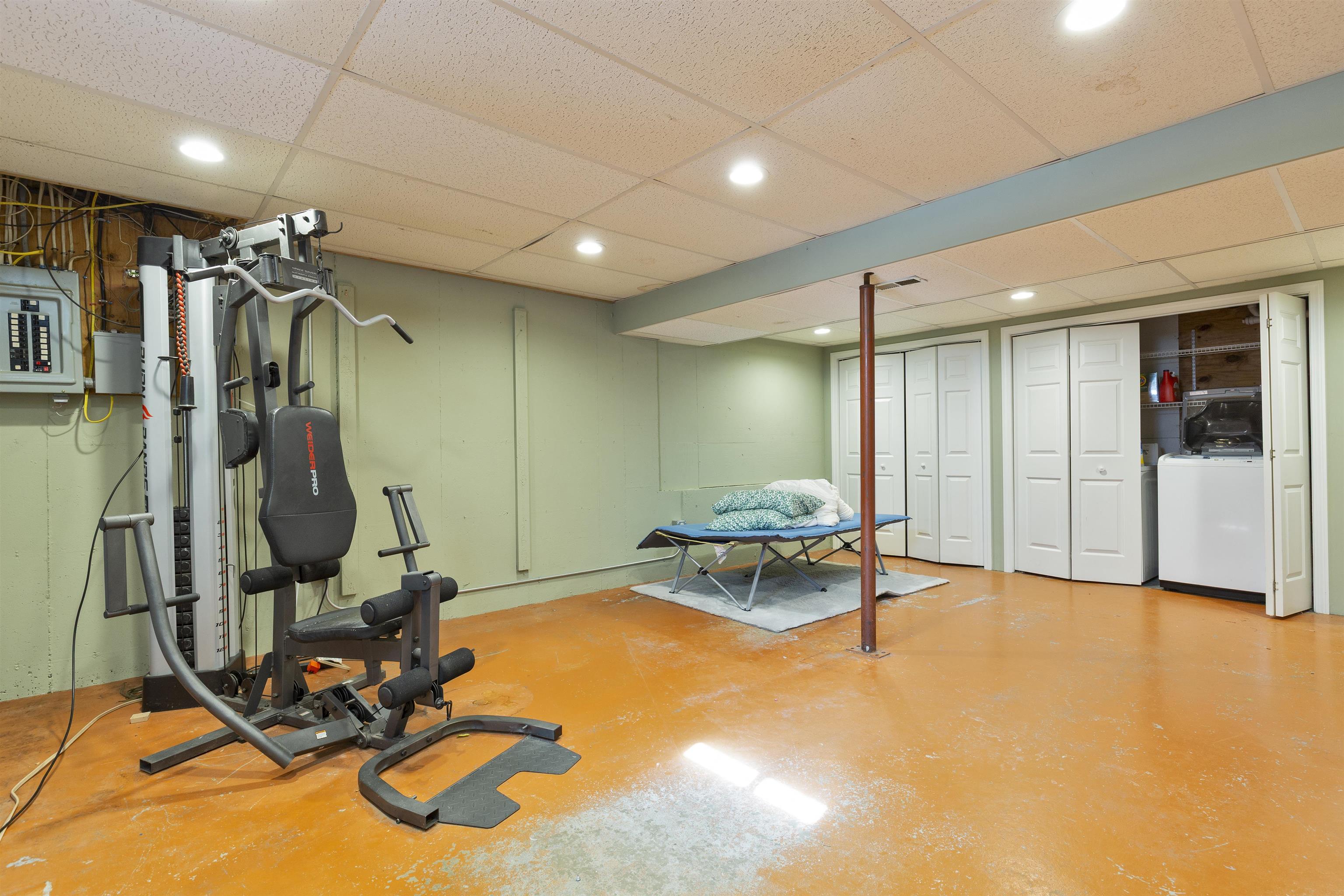 Lebanon, New Hampshire, 03755, United States, 3 Bedrooms Bedrooms, ,2 BathroomsBathrooms,Residential,For Sale,1962612